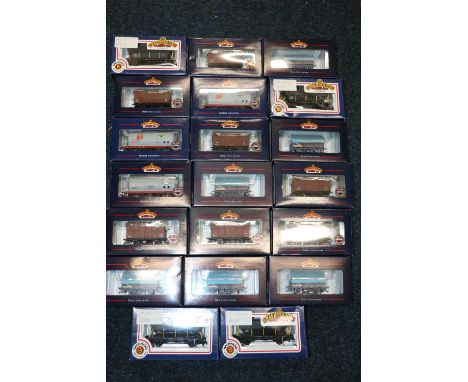 20 Bachmann Branchline OO gauge model railways rolling stock wagons including: 33080 China Clay Wagon with Hood BR Bauxite We