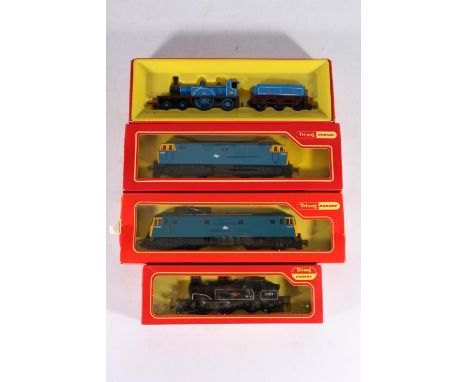 Triang Hornby OO gauge model railways locomotives including: R553/4 4-4-0 Caledonian tender locomotive 123 CR blue; R753 bo-b
