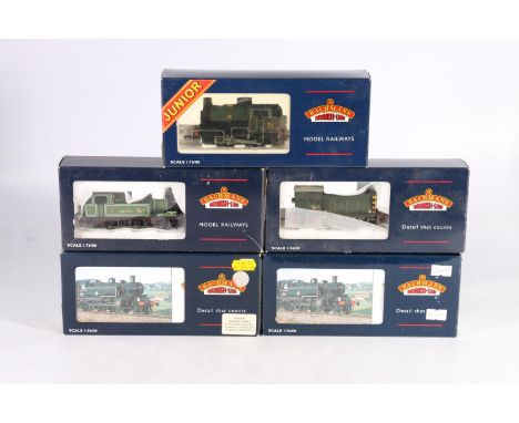 Five Bachmann Branchline OO gauge model railways locomotives including 30905 0-4-0 locomotive 311 GWR green, 31056 0-6-0 J72 