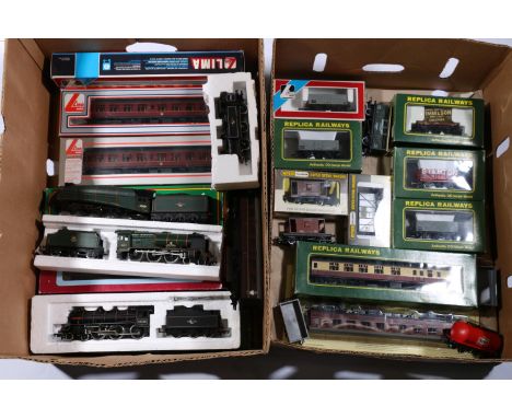 OO gauge model railways including: Mainline 4-6-0 The Prince of Wales Volunteers South Lancashire tender locomotive 46137 BR 