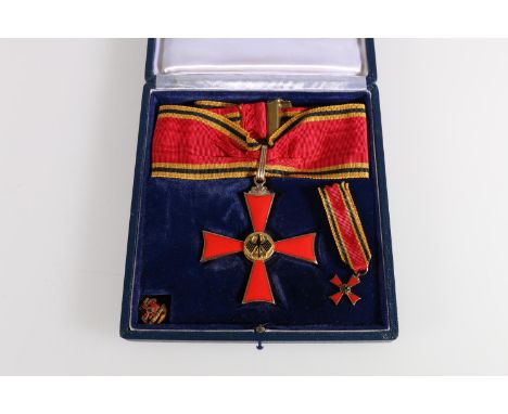 Germany, Commander of the Order of Merit neck badge, miniature medal and button, in fitted blue hinge topped case, (ref SO2) 