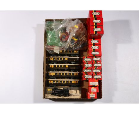 OO gauge model railways rolling stock including: Triang R52 0-6-0 locomotive 47606 black; R101 Coke Wagon Bannockburn; R205 B