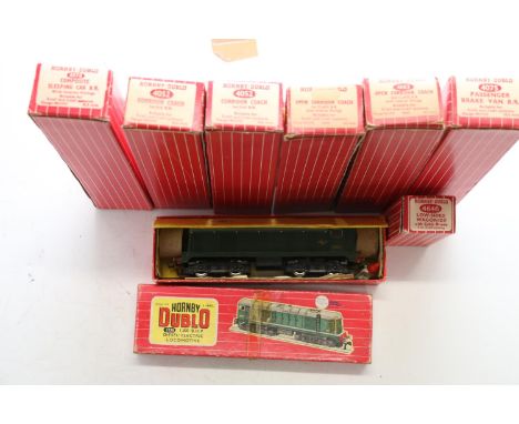 Hornby Dublo OO gauge model railways including: 2230 1000BHP diesel-electric locomotive D8017 BR green; two 4052 corridor coa