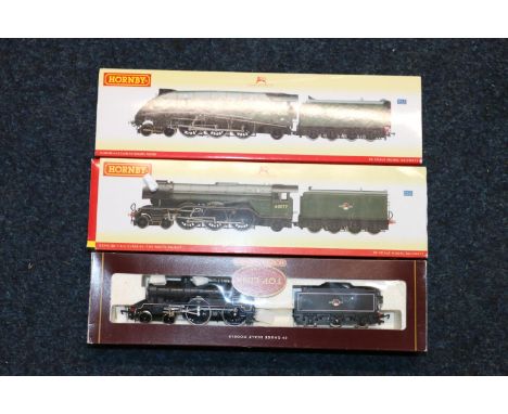 Hornby OO gauge model railway locomotives including: R2340 4-6-2 Golden Plover tender locomotive 60031 BR green DCC Ready; R2