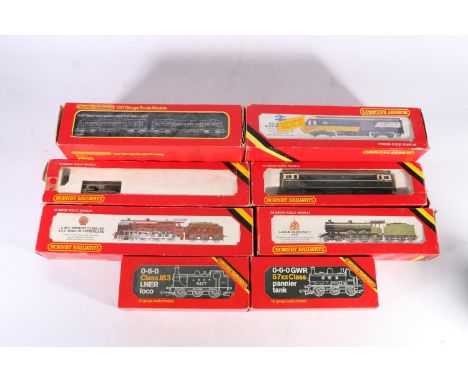 Hornby OO gauge model railways including: R041 0-6-0 Class 57xx pannier tank locomotive 8751 GWR green; 4-6-2 Duchess of Aber