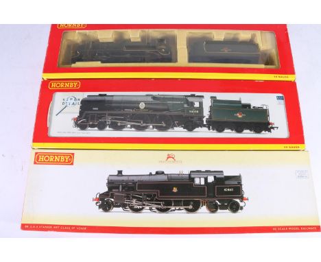 Three Hornby DCC Ready OO gauge model railways locomotives including R2583 4-6-0 Class N15 King Arthur tender locomotive 3045