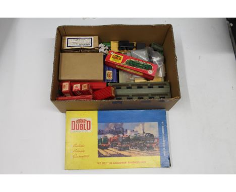 Hornby Dublo OO gauge model railways including: 2022 The Caledonian Passenger Train set with 2rail 4-6-2 City of London tende