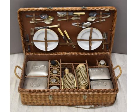 A vintage / retro wicker Jaycol 6 person picnic hamper and contents, W73 x D41 x H20cm