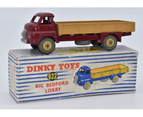 Dinky Supertoys diecast model Big Bedford Lorry with maroon cab and beige bed and hubs, 922, in original box