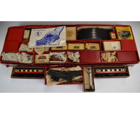 Trix TTR 00 gauge model railway LNER Goods Train set 4/325, two Bogie Coaches 1/560 and 1/580, Lighted Signal 725 and Hand Op
