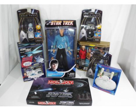 Star Trek - Diamond Select, Mattel, Playmates and others - a good collection of Star Trek related toys and ephemera to includ