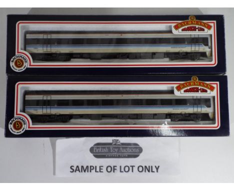 Model Railways - a good mixed lot to include Bachmann Class 158 two car DMU #31-500A, five Superquick model scenic kits and t