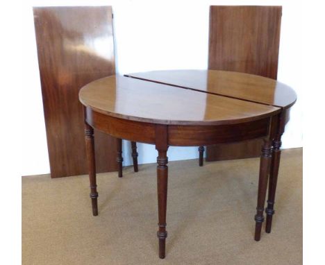 George III mahogany "D" end dining table, two leaves supported on turned legs, 125 x 117cm (46 x 89").Condition report115cm c