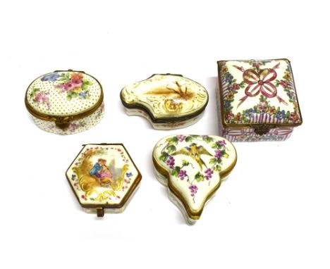 FIVE ASSORTED PATCH BOXES  one with a Sevres style mark and with floral swag, bird and courting couple decoration (5)