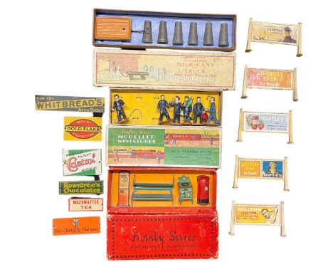 A fine collection of vintage Hornby railway accessories to include a boxed Railway Accessories No.3 collection which includes