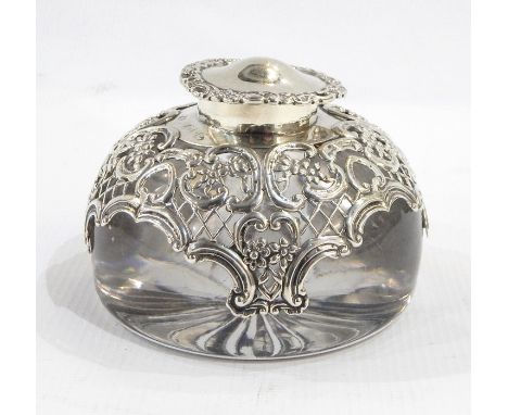 Victorian silver-mounted cut glass paperweight inkwell, pierced floral and scroll decorated, by William Comyns, hallmark date