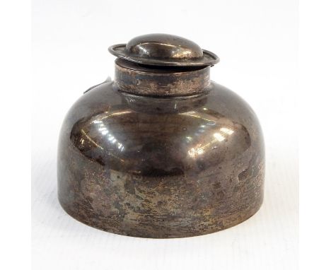 20th century silver and glass inkwell, London, William Comyns, retailed by Littlejohn & Son, Wellington, 9cm diameter 