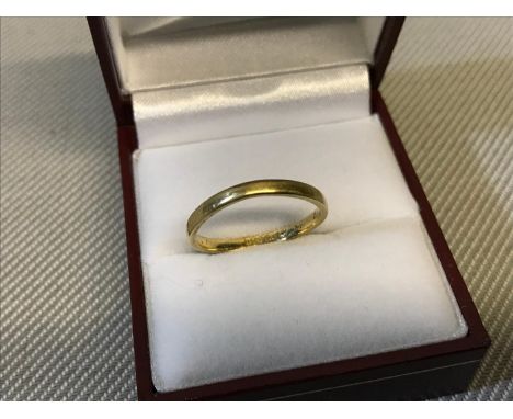 Birmingham 18ct gold wedding band ring. 2.09grams 