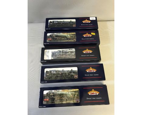 A lot of 5 Bachmann Branchline OO gauge models; Royal Scot 46159 Green 'The Royal Air Force', Class A1 60147 'North Eatern', 