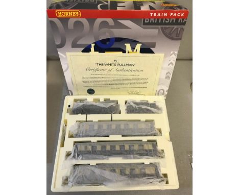 Hornby OO gauge scale model 'The White Pullman' train pack, complete in original box, in a new condition 