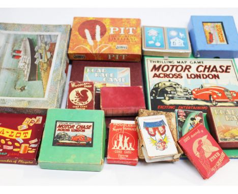 A mixed lot of vintage games