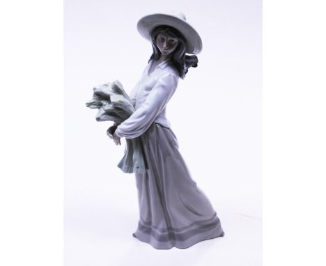 A large Nao figure