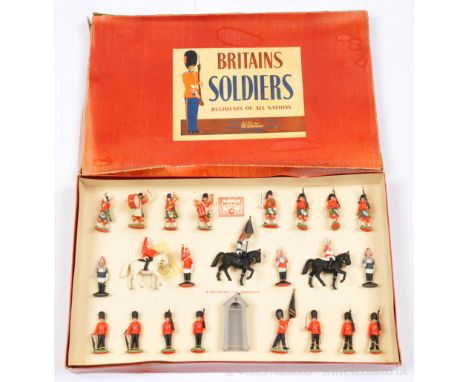 Britains - Herald - H7997 - British Army Display Set [1959/60 - 2nd Issue], comprising: 1 x Mounted Horse Guard [Standard Bea