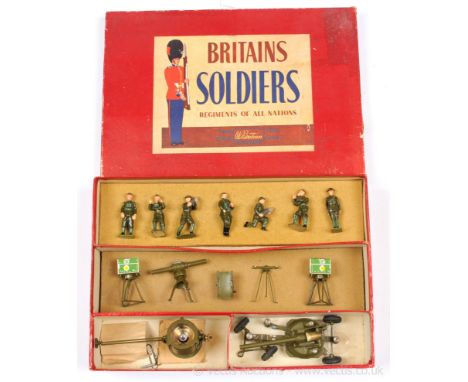 Britains - Set 2052 - Anti Aircraft Display set [1951- First Issue], comprising: 2 Pdr Anti-Aircraft Gun on Wheeled Mount Com