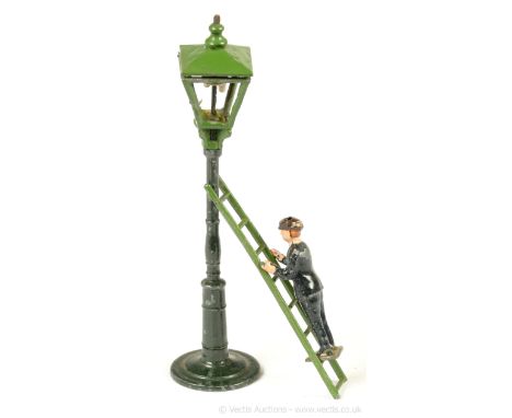 John Hill &amp; Co - From Set 738/6/760 - Street Gas Lamp Set [Second Issue with Painted Finish Lamp], comprising: Gas Lamp, 