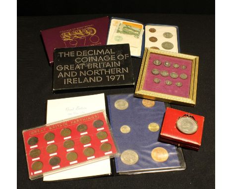 Coins - UK coins: Composed set of 1967 coins EF in wallet; 1968 First Decimal set in blue wallet; 1970 UK proof set in box of