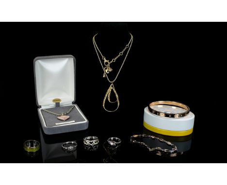 A Good Collection Of Contemporary Silver Costume Jewellery Approx 13 items in total, each boxed. To include Pandora heart sta