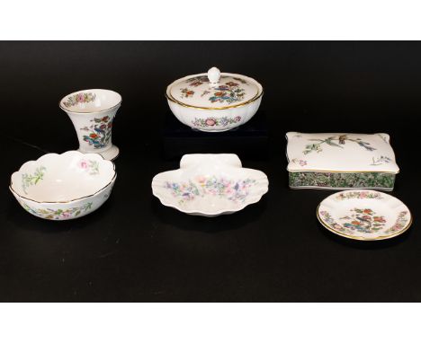 A Collection of Six Ceramic items To include: Shell shaped Wedgwood dish with floral pattern; Wedgwood small vase decorated w