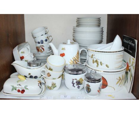 SECTIONS 17+18. An extensive Royal Worcester 'Wild Harvest' pattern tea, coffee and dinner service, comprising of tureens, cu