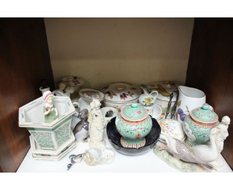 SECTION 7. A collection of assorted ceramics including a quantity of Royal Worcester 'Evesham' and 'Wild Harvest' pattern war