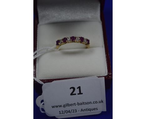 9k Gold Ruby &amp; Diamond Ring - Size: O, ~2.09g gross 