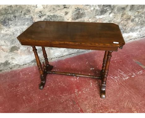 Solid oak pedestal window/ console table. Measures 68cm in height 