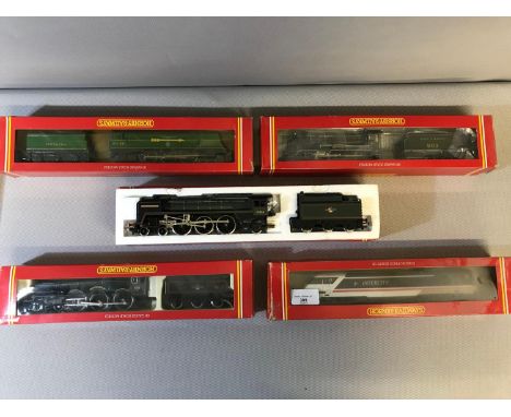 A lot of 4 Hornby OO guage models; R.329 BR 4-6-2 Loco 'William Shakespeare' R303 BR 4-6-2 'King George II', R.866 SR 4-6-2 L