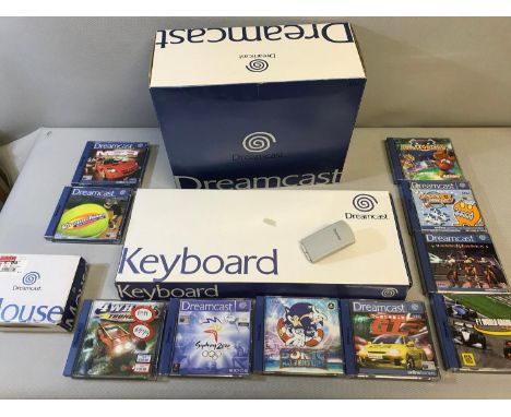 Dreamcast console with 10 games, Keyboard, mouse & memory stick 