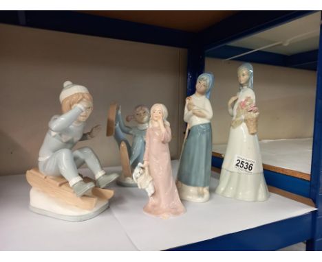 5 Lladro/Nao style figures COLLECT ONLY