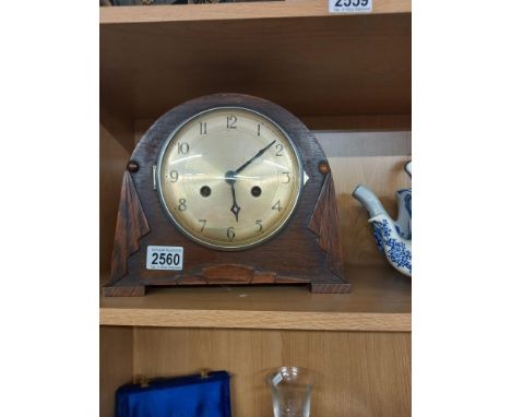 A 1930's oak mantle clock COLLECT ONLY