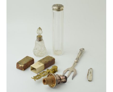 A good collection of items to include a boxed set of sovereign scales, a silver and mother of pearl fruit knife, a silver han