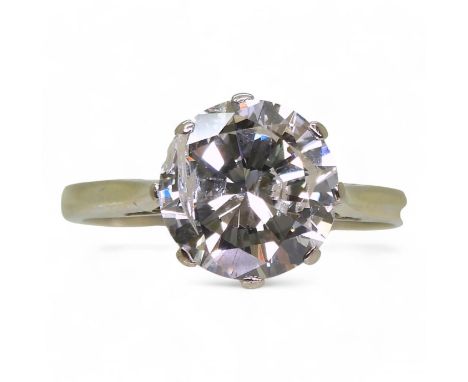 A SUBSTANTIAL DIAMOND RING set with an estimated approx 2.60ct brilliant cut diamond, set into an 18ct white gold eight clawe