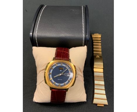 A vintage 1960s Elgin 4804 automatic wristwatch, gold plated steel case, blue and white multi-tone dial, block baton markers,