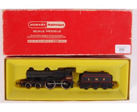 An original vintage Hornby 00 gauge model railway trainset locomotive R450 LMS 4-4-0 Class 2P Fowler Locomotive. Within the o
