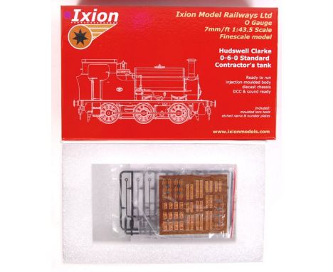 An 0 gauge 1:43.5 scale Ixion model Hudswell Clarke 0-6-0 Standard Contractor's tank railway locomotive model. Appears mint w