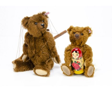 Two Steiff limited edition teddy bears, a Bertie Pantom bear puppet, 216 of 1911, 2007 and Matrioschka bear, 607 of 1500, 201