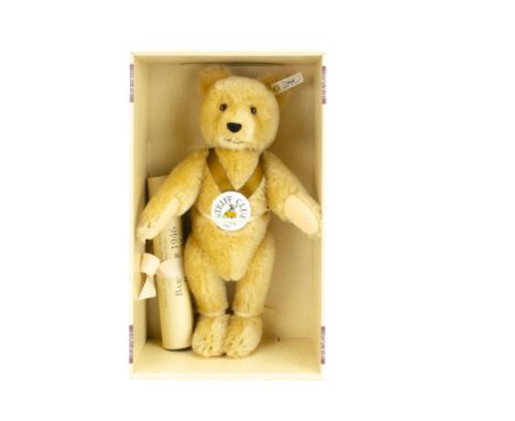 A Steiff Club Edition 1995/96 Baby Bear 1946,  9931 for the year, in original box with certificate