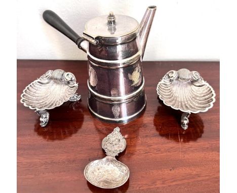 PAIR OF UNHALLMARKED SHELL RECEIVERS, SILVER COLOURED CADDY SPOON, PLUS SILVER COLOURED HALF PINT CHOCOLATE POT

 