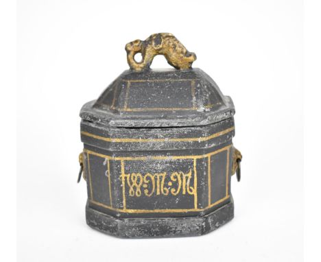 A good Georgian painted lead tobacco caddy of sarcophagus form, the rectangular lidded jar with canted corners, gilt overlaid