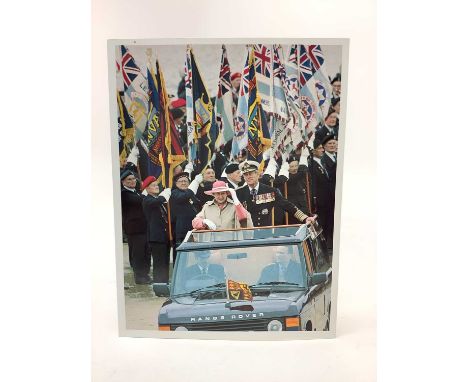 H.M. Queen Elizabeth II and H.R.H. The Duke of Edinburgh, signed 1994 Christmas card with gilt embossed Royal cyphers to the 